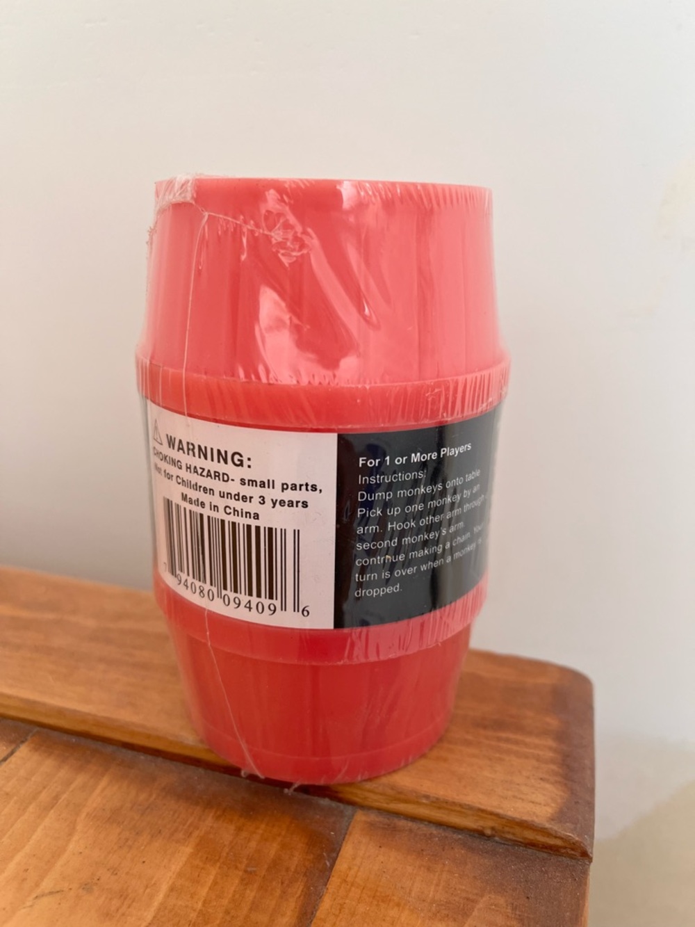 Monkeys in a Barrel Game | 12 Red Stacking Barrels | New Sealed - Picture 2 of 4